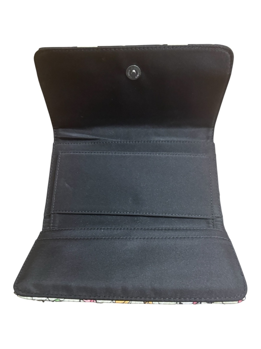 C. MARIE COLLECTION Dog Print Quilted Wallet with Paw Accent -- SUPER CUTE!!! - Picture 4 of 5